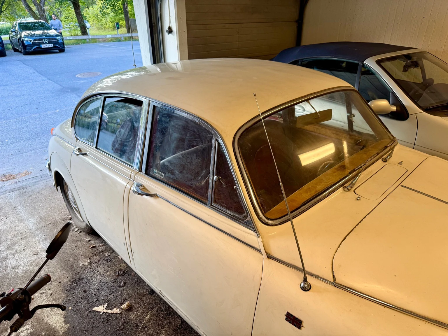 Exteriörbild på 1961 Jaguar Mark 2 (2)
