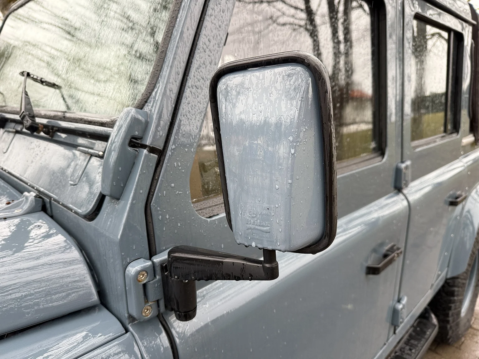 Exteriörbild på 2000 Land Rover Defender 110 C (41)