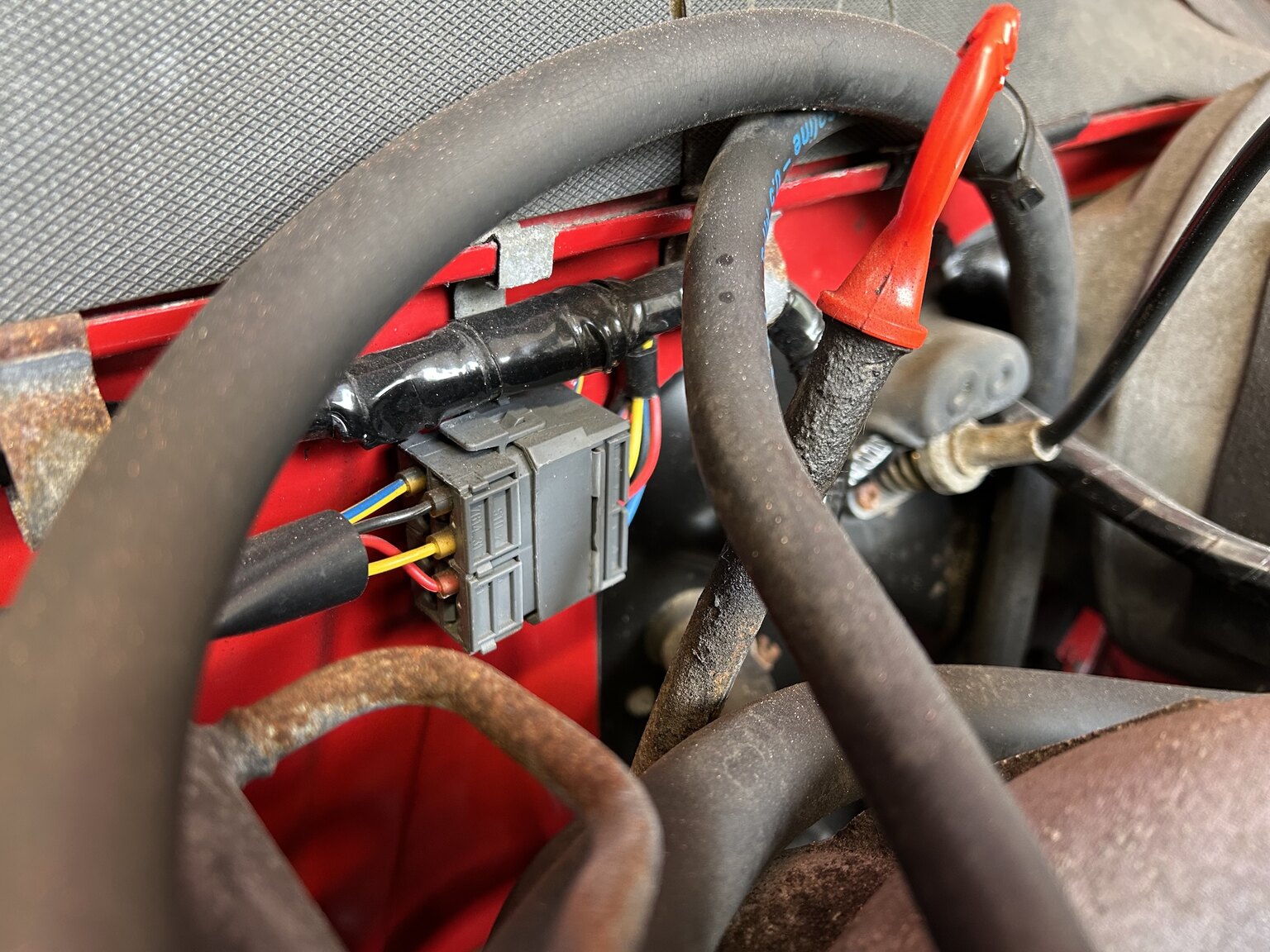 Image of 1990 Volvo 240 GL mechanics