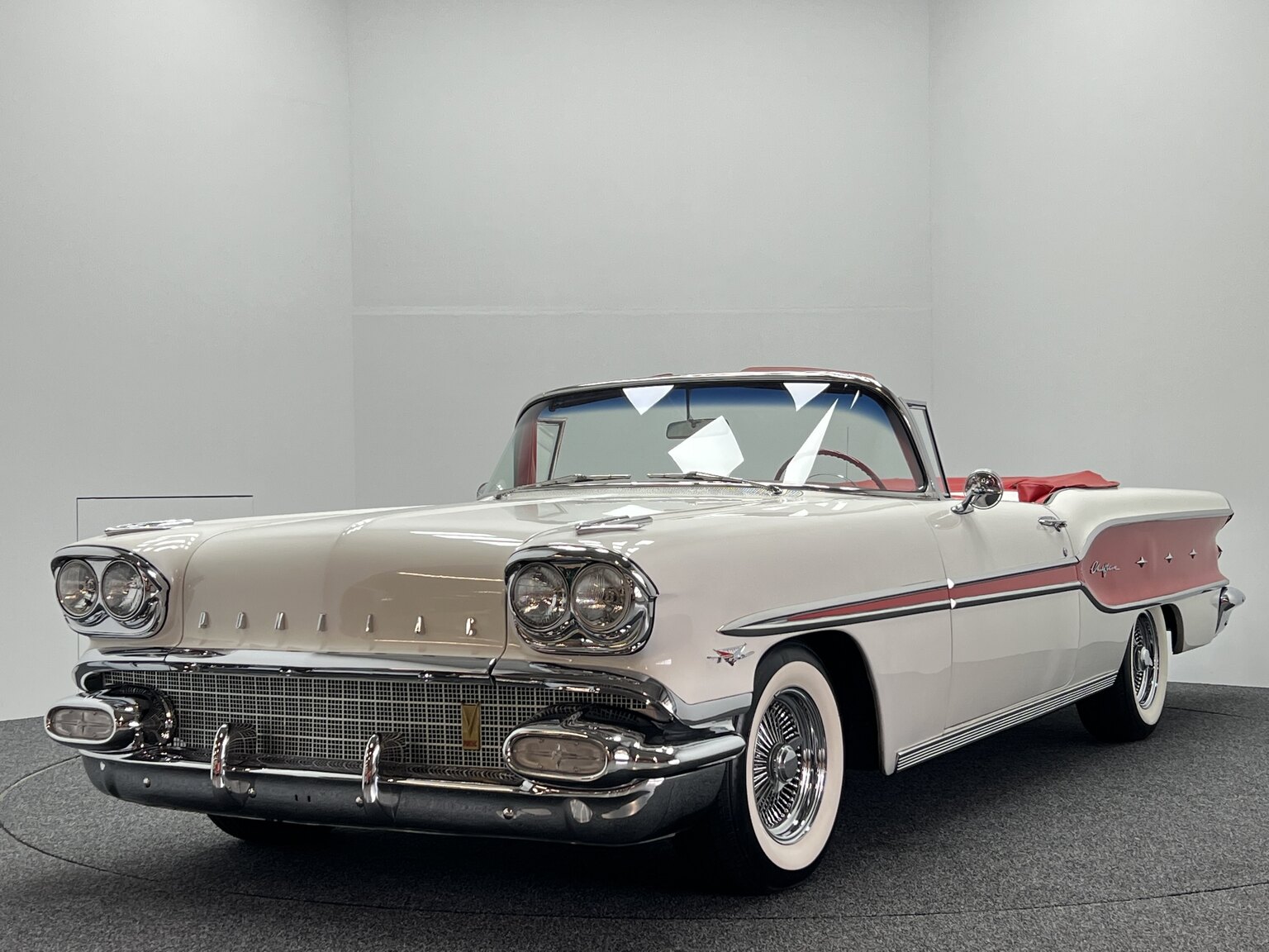 Aussenfoto 1958 Pontiac Chieftain