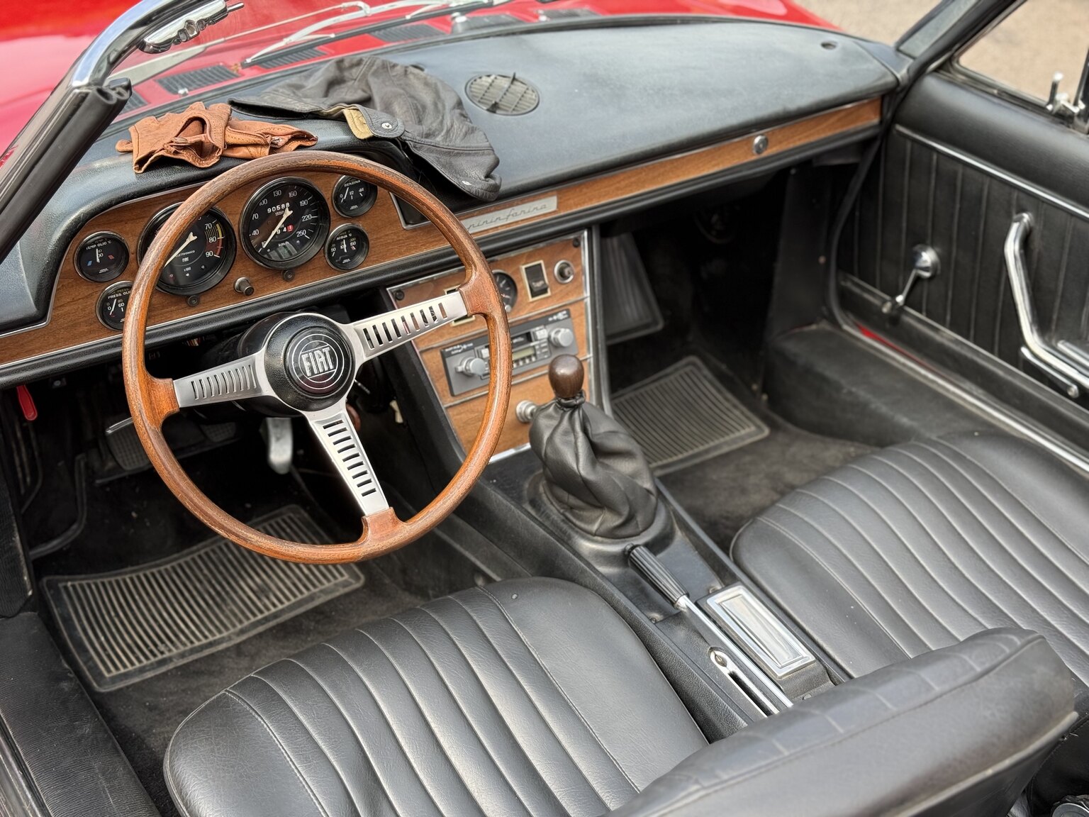 Interior image of 1968 Fiat Dino Spider