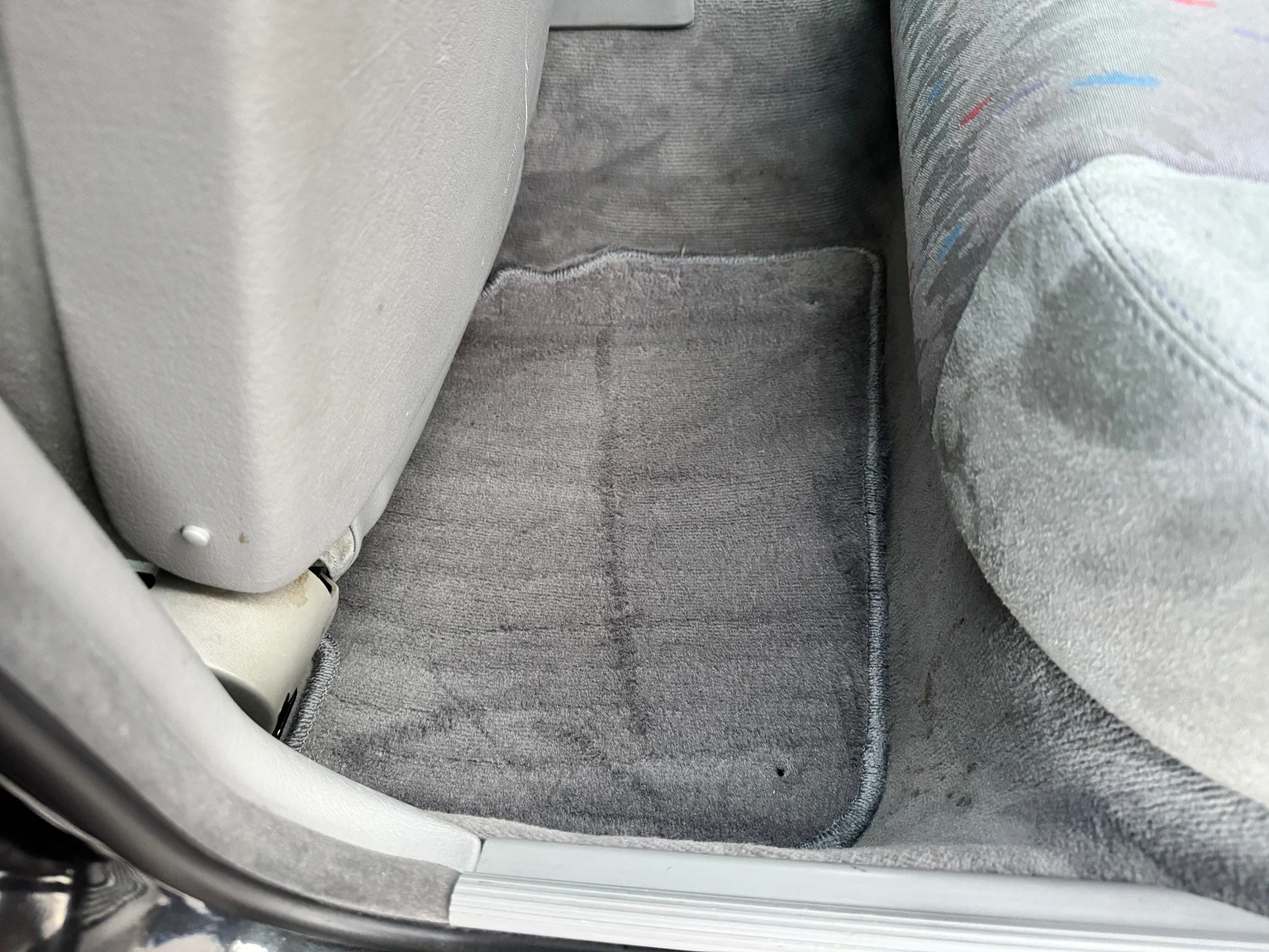 Innenraumfoto von 1993 BMW E34 M5 Touring  (93)