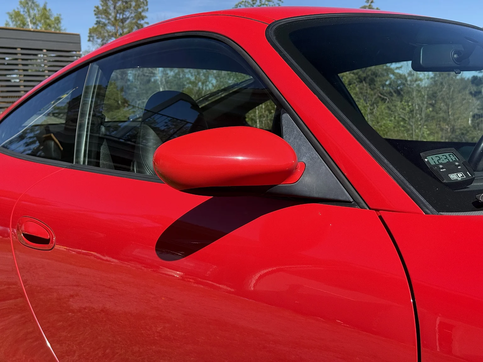Exterior image of 1998 Porsche 996 Carrera (12)