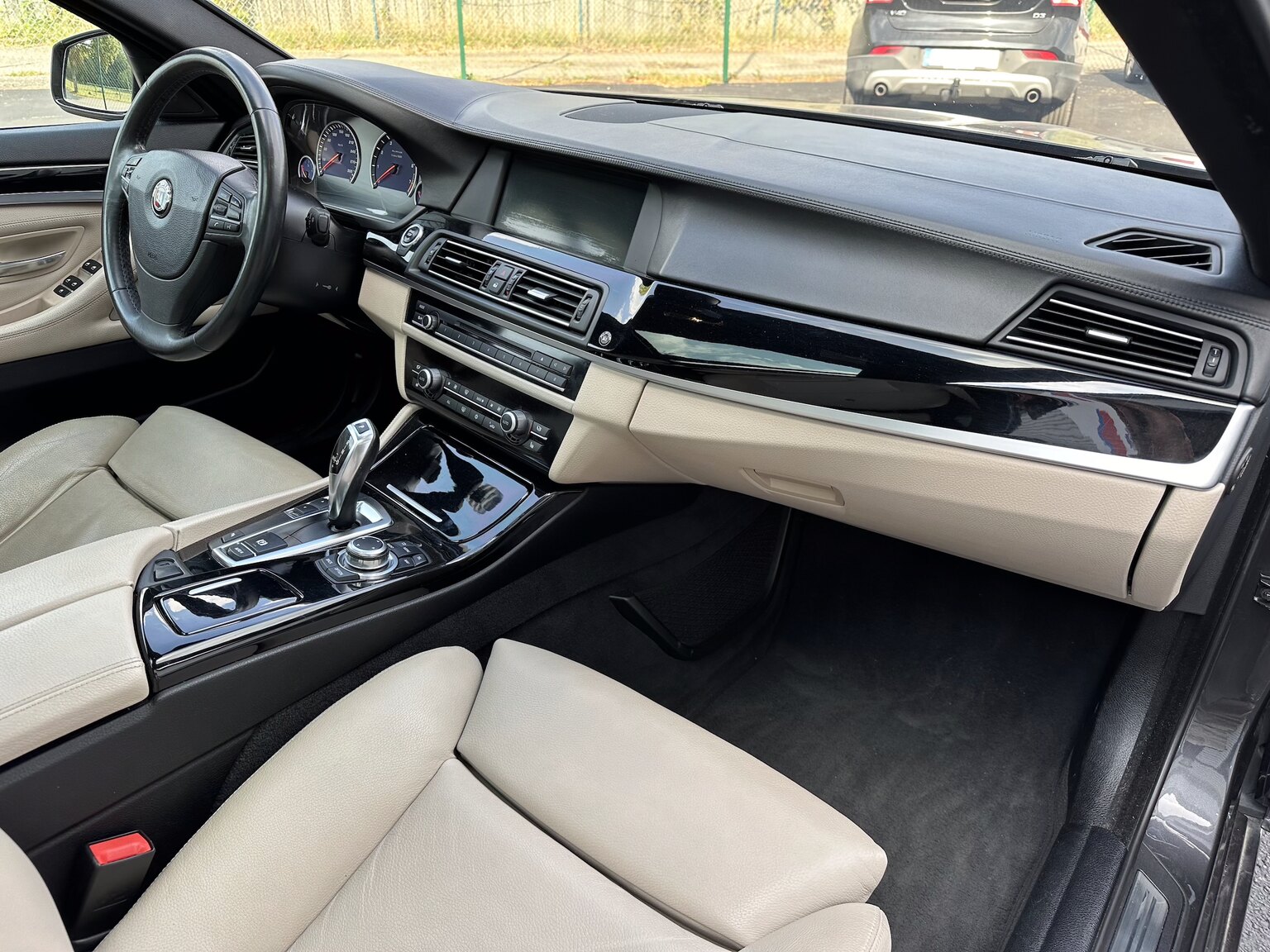 Interiörbild 2011 ALPINA B5 Bi-Turbo Touring Switch-Tronic