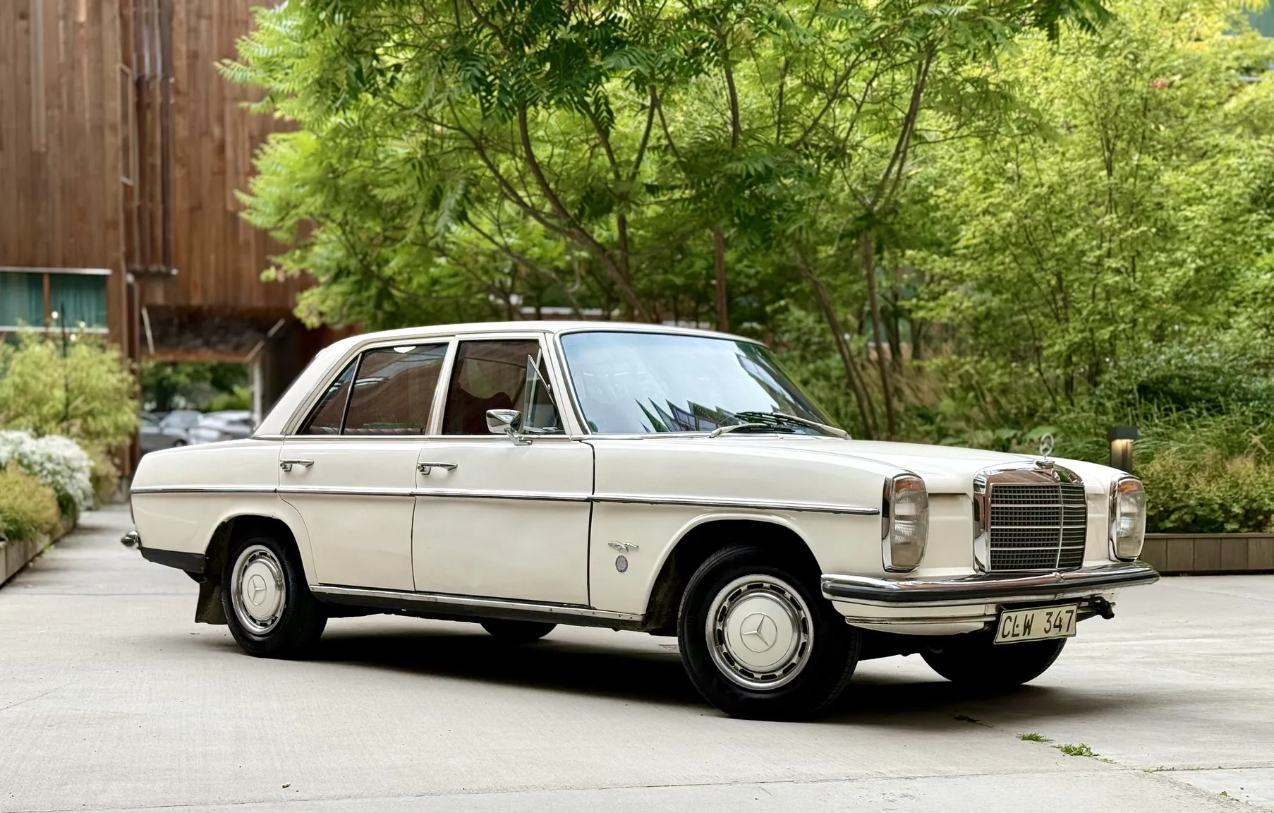 1972 Mercedes-Benz 200