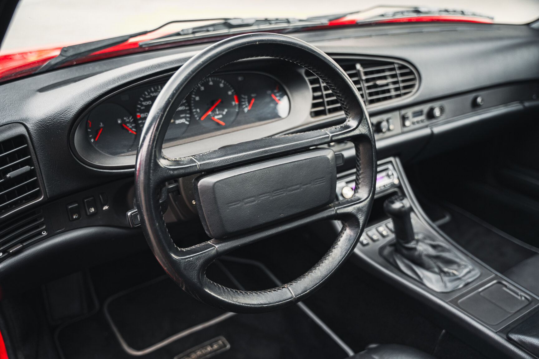 Interiörbild 1990 Porsche 944 Turbo