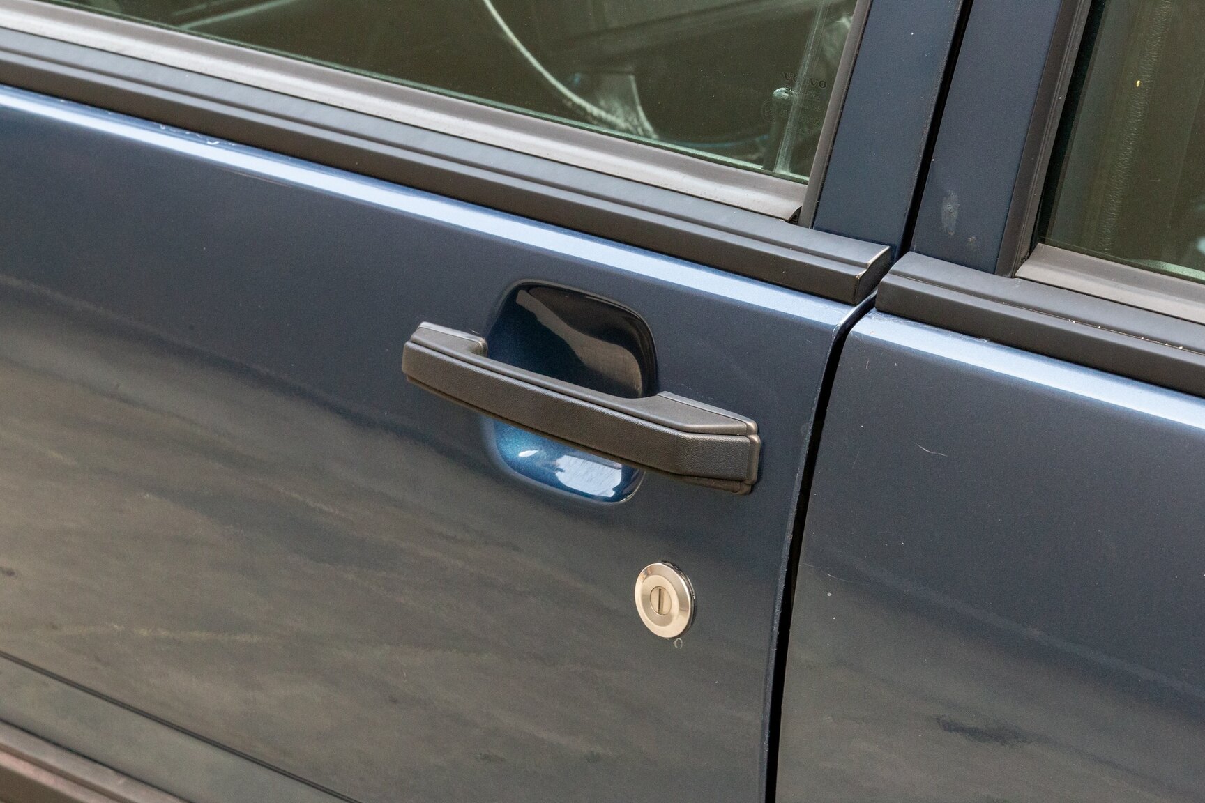 Exteriörbild på 1990 Volvo 745 Turbo (12)