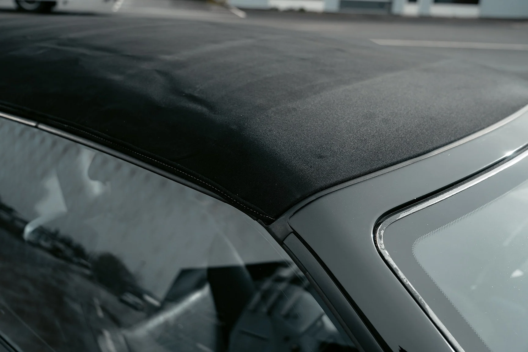 Exterior image of 2004 SAAB 9-3 Aero 2.0T Cabriolet (77)