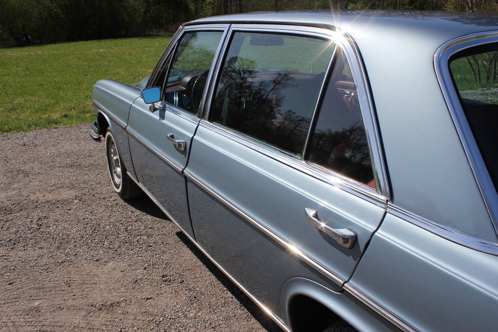 Exterior image of 1972 Mercedes-Benz 300 SEL 3.5