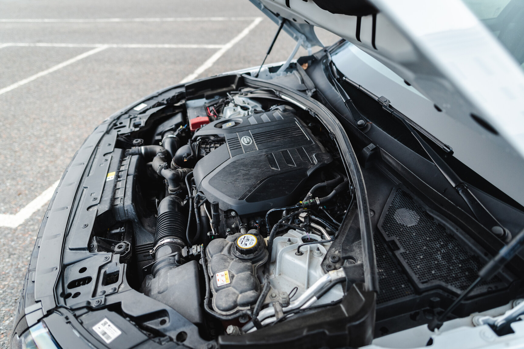 Image of 2018 Range Rover Velar D300 AWD HSE mechanics