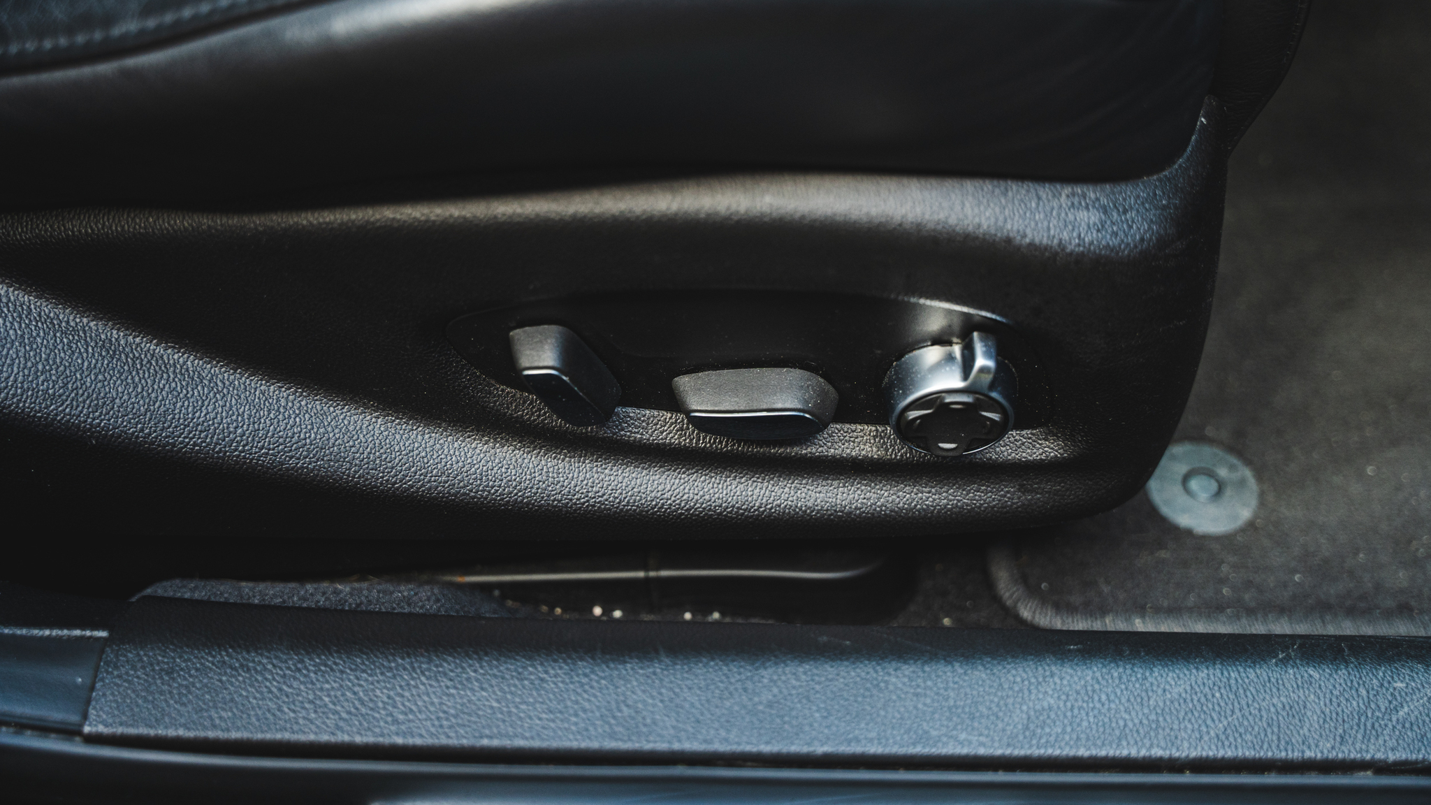 Innenraumfoto von 2016 Cadillac ATS-V (52)