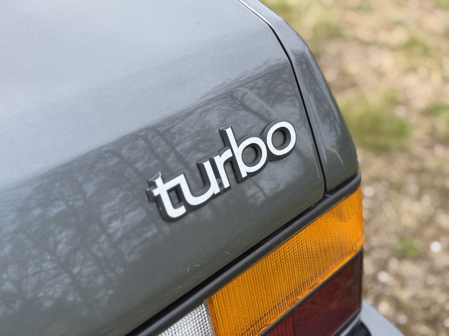 Exterior image of 1987 SAAB 900 Cabriolet 2.0 Turbo T16