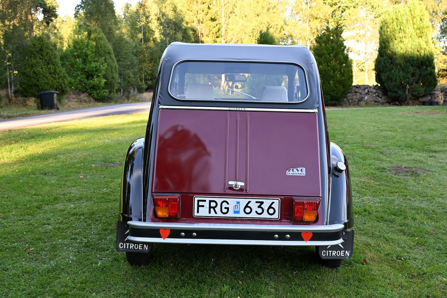 Exterior image of 1981 Citroën 2CV Charleston
