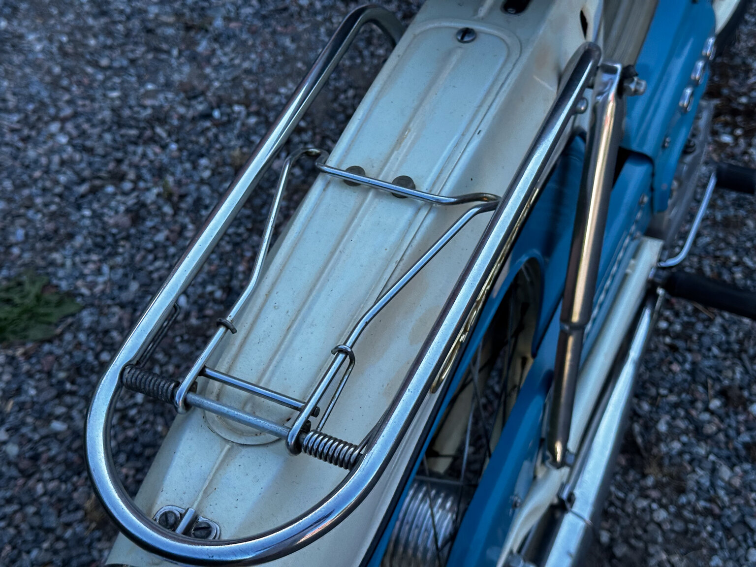 Aussenfoto 1963 Crescent 1163 Raket