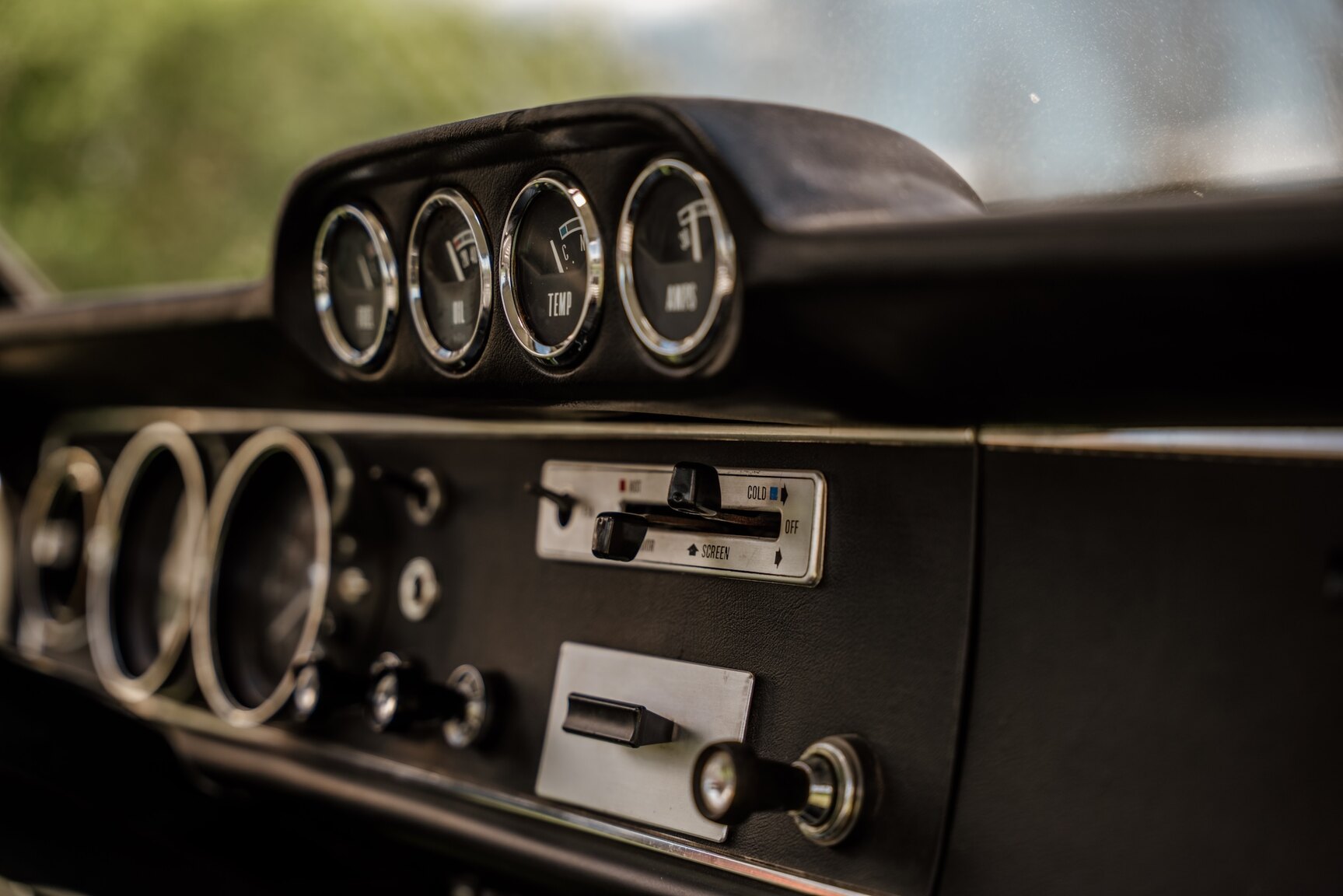 Interior image of 1968 Ford Cortina Lotus (14)