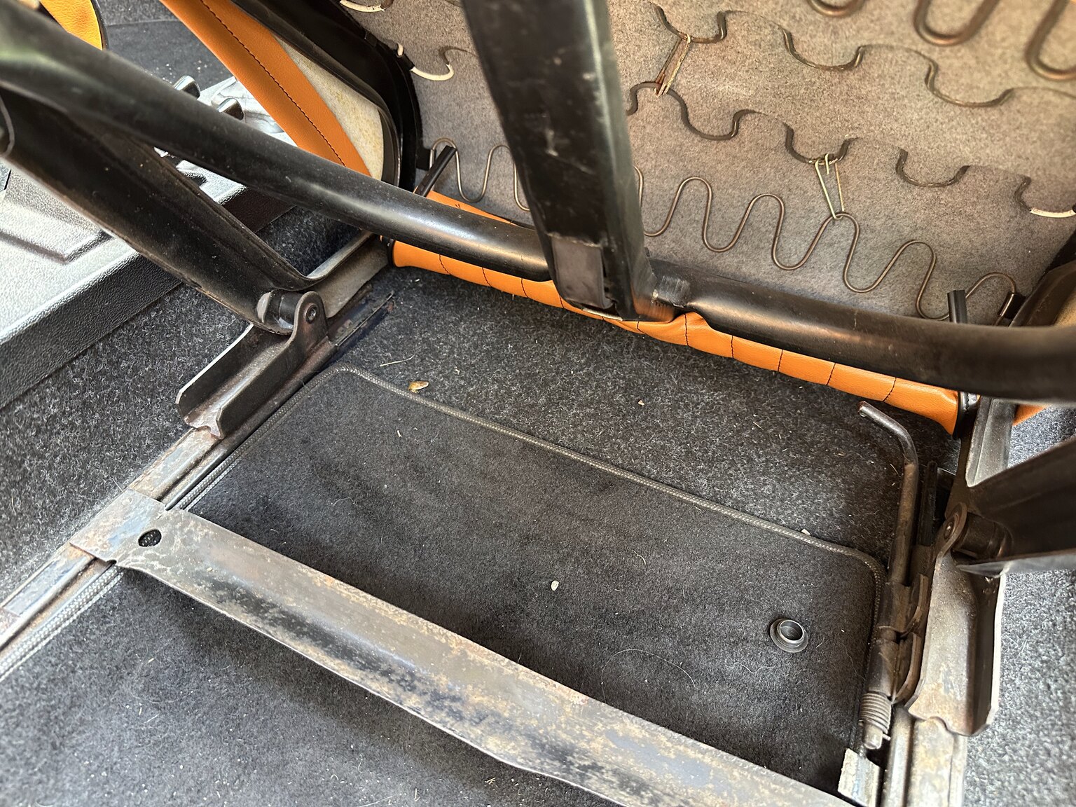 Interior image of 1971 Fiat 500 L (36)