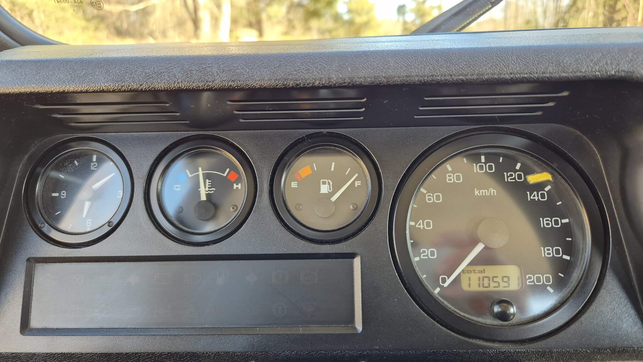 Innenraumfoto von 1999 Land Rover Defender Single Cab Pickup