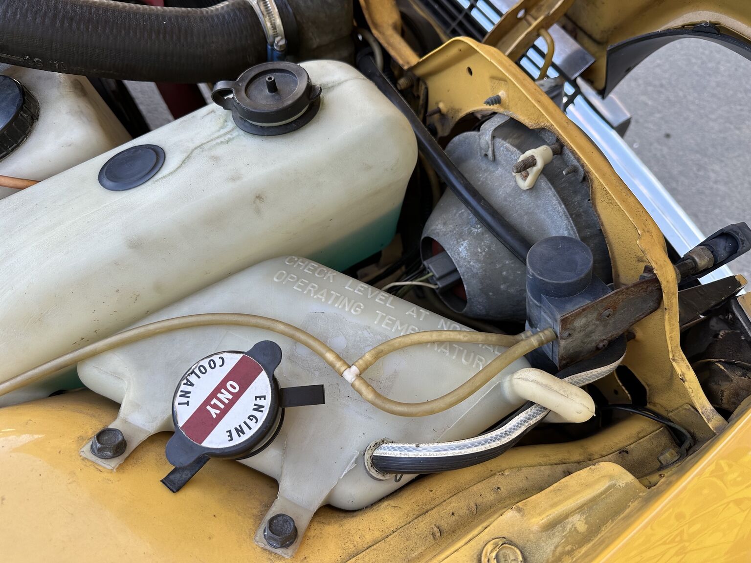 Image of 1975 AMC Pacer X mechanics