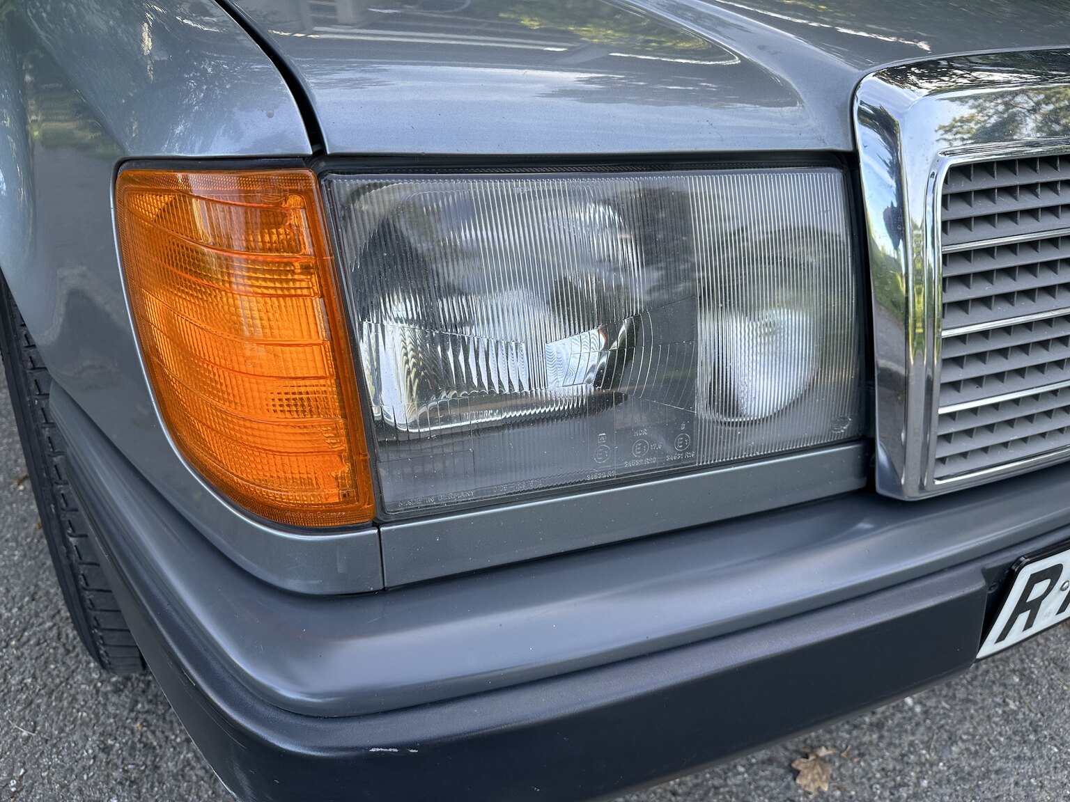 Aussenfoto 1989 Mercedes-Benz 230E