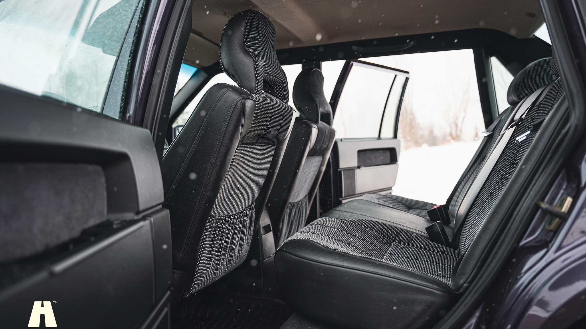 Interior image of 1995 Volvo 940 SE