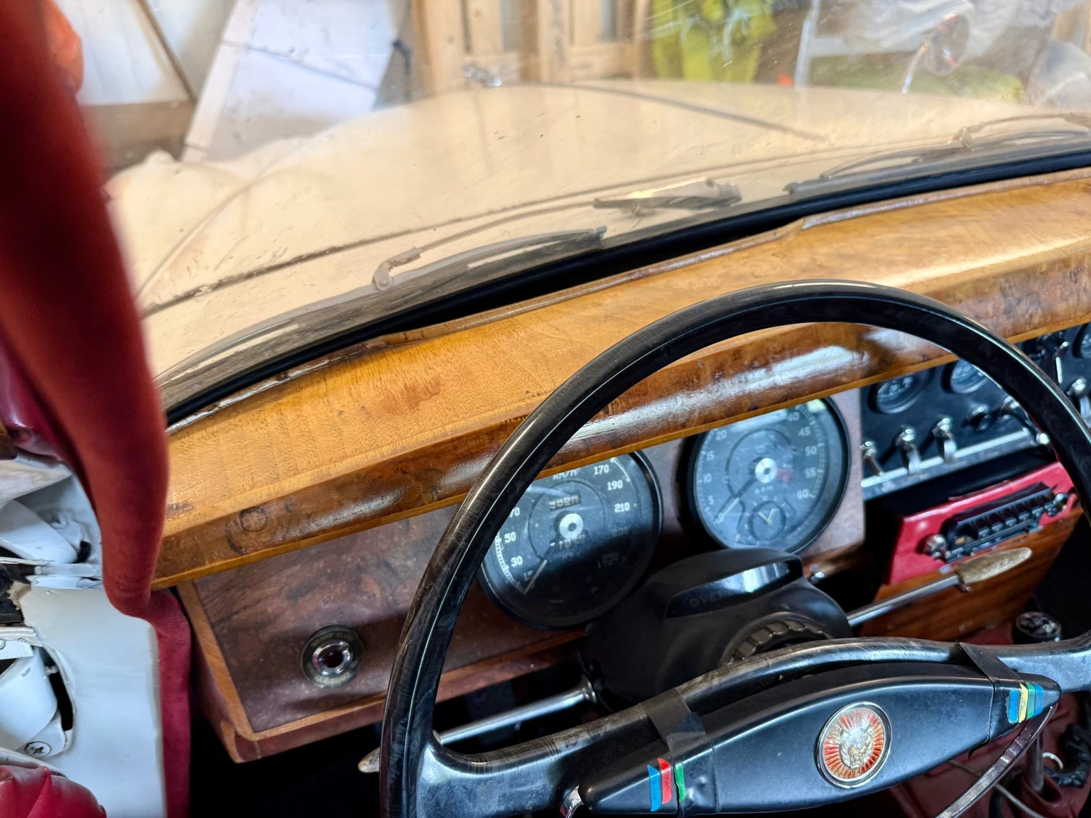 Innenraumfoto von 1961 Jaguar Mark 2 (16)