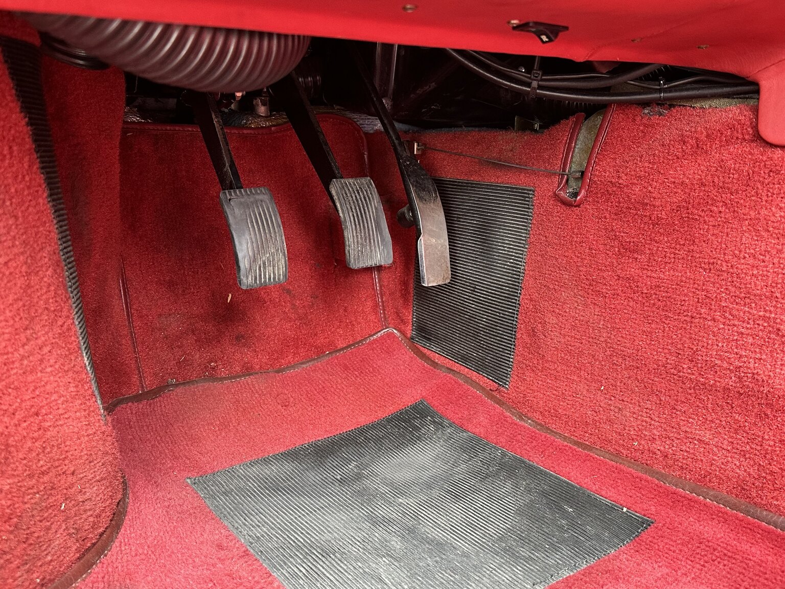 Interior image of 1987 Lotus Esprit Turbo HCi (18)