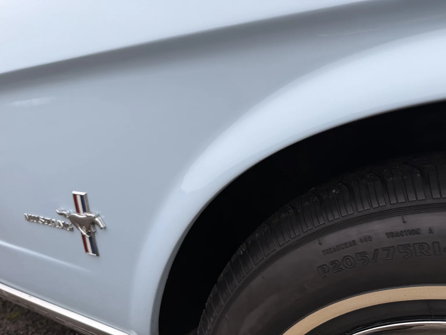 Exteriörbild på 1966 Ford Mustang Convertible 289 V8 (67)