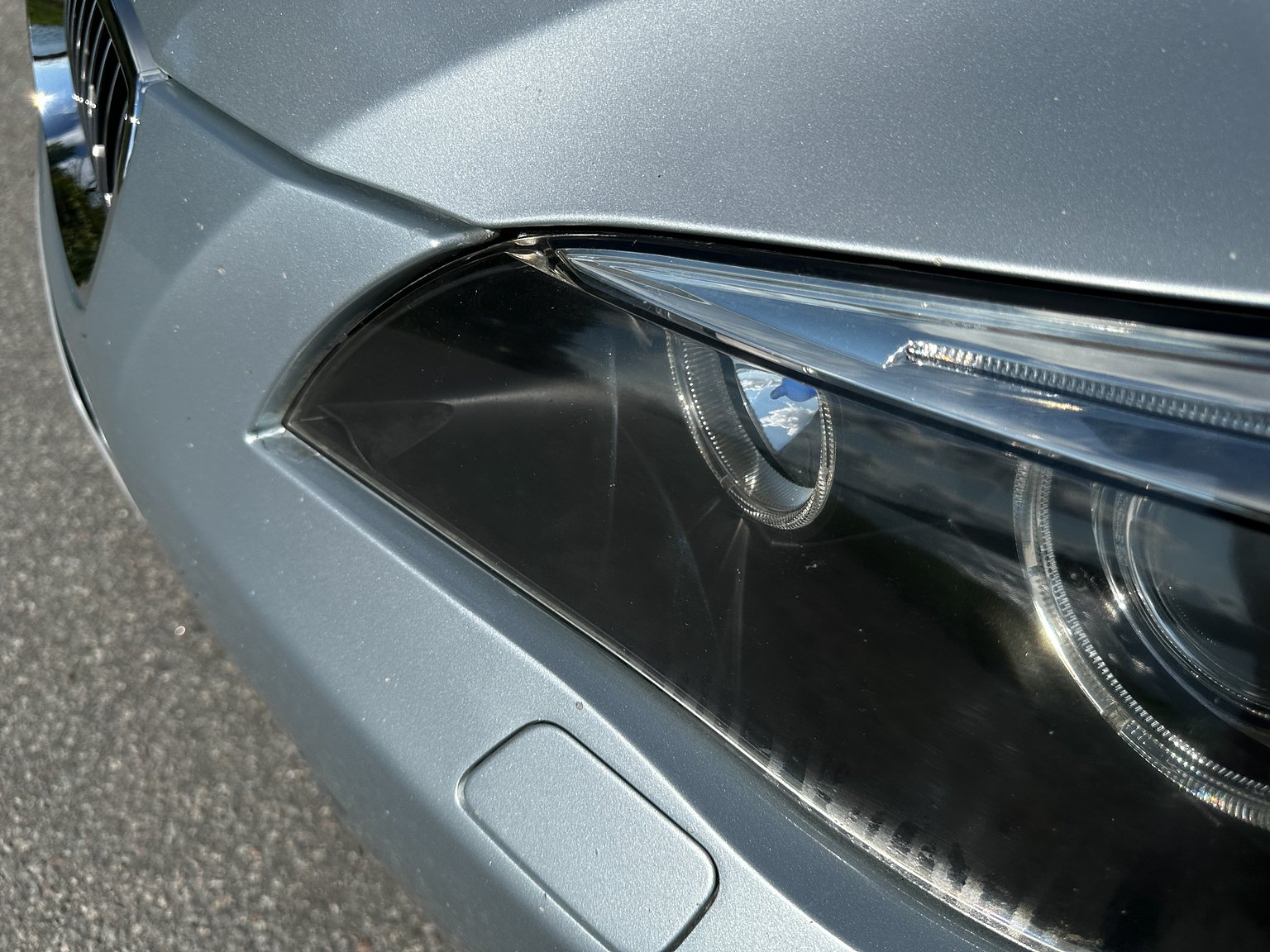 Exterior image of 2006 BMW E60 M5