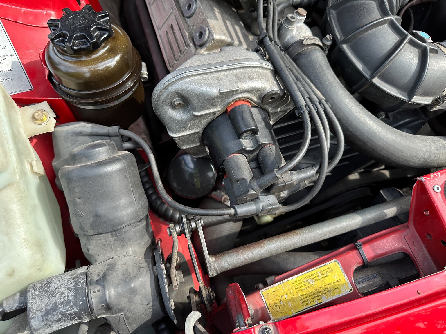Image of 1988 Porsche 944 mechanics