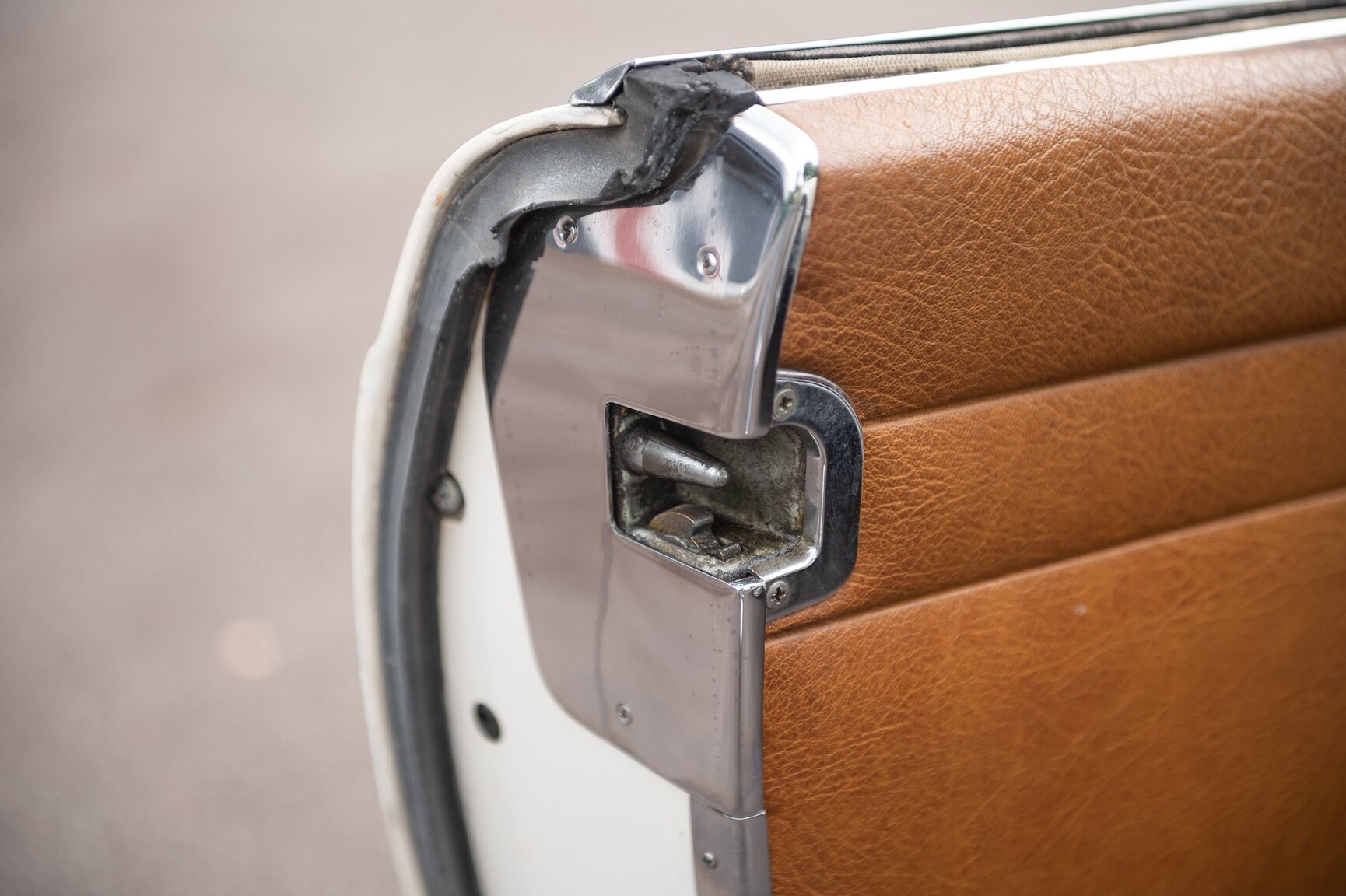 Innenraumfoto von 1968 Mercedes-Benz 280 SL Pagoda (87)