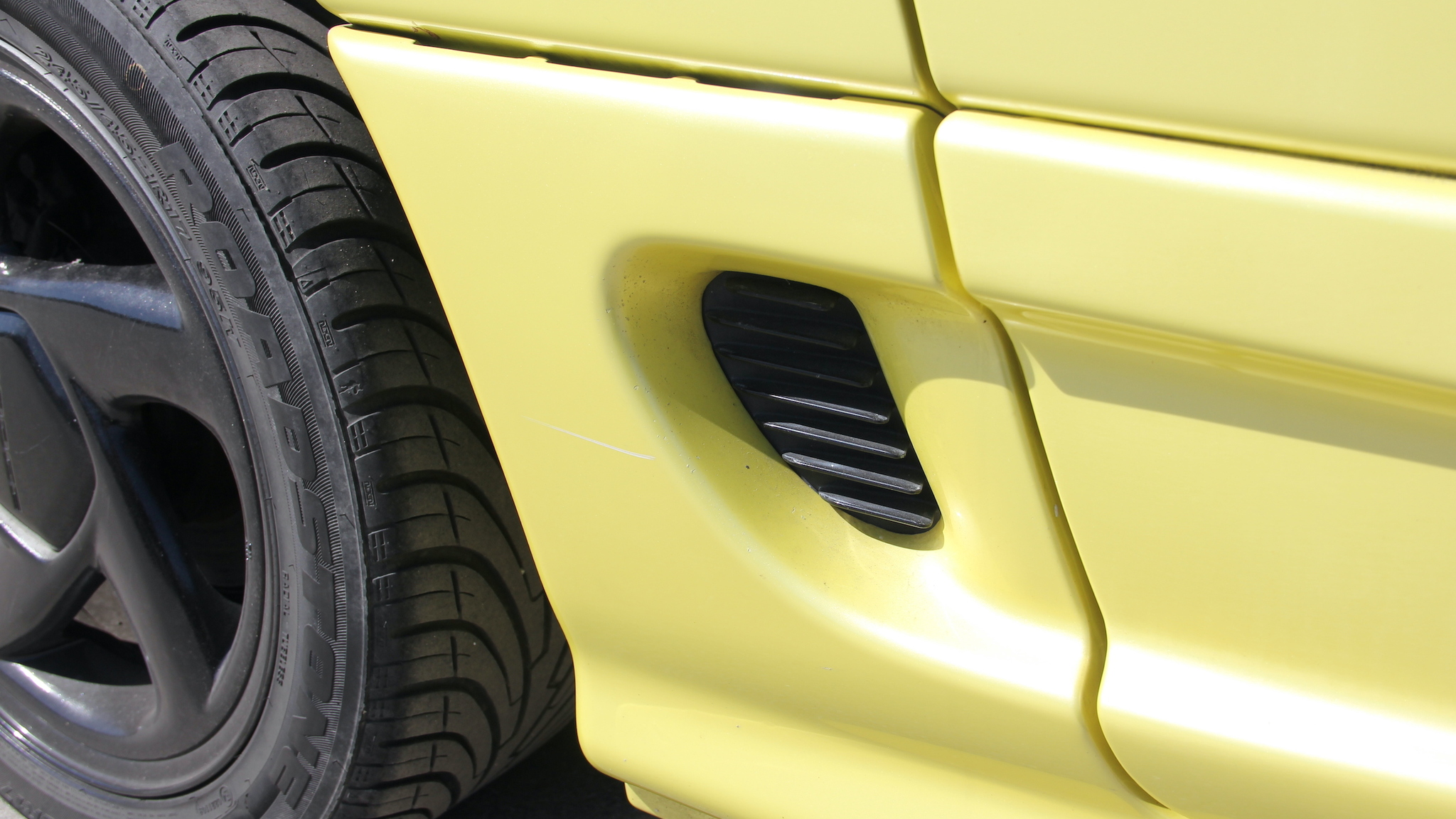 Exterior image of 1992 Dodge Stealth (30)