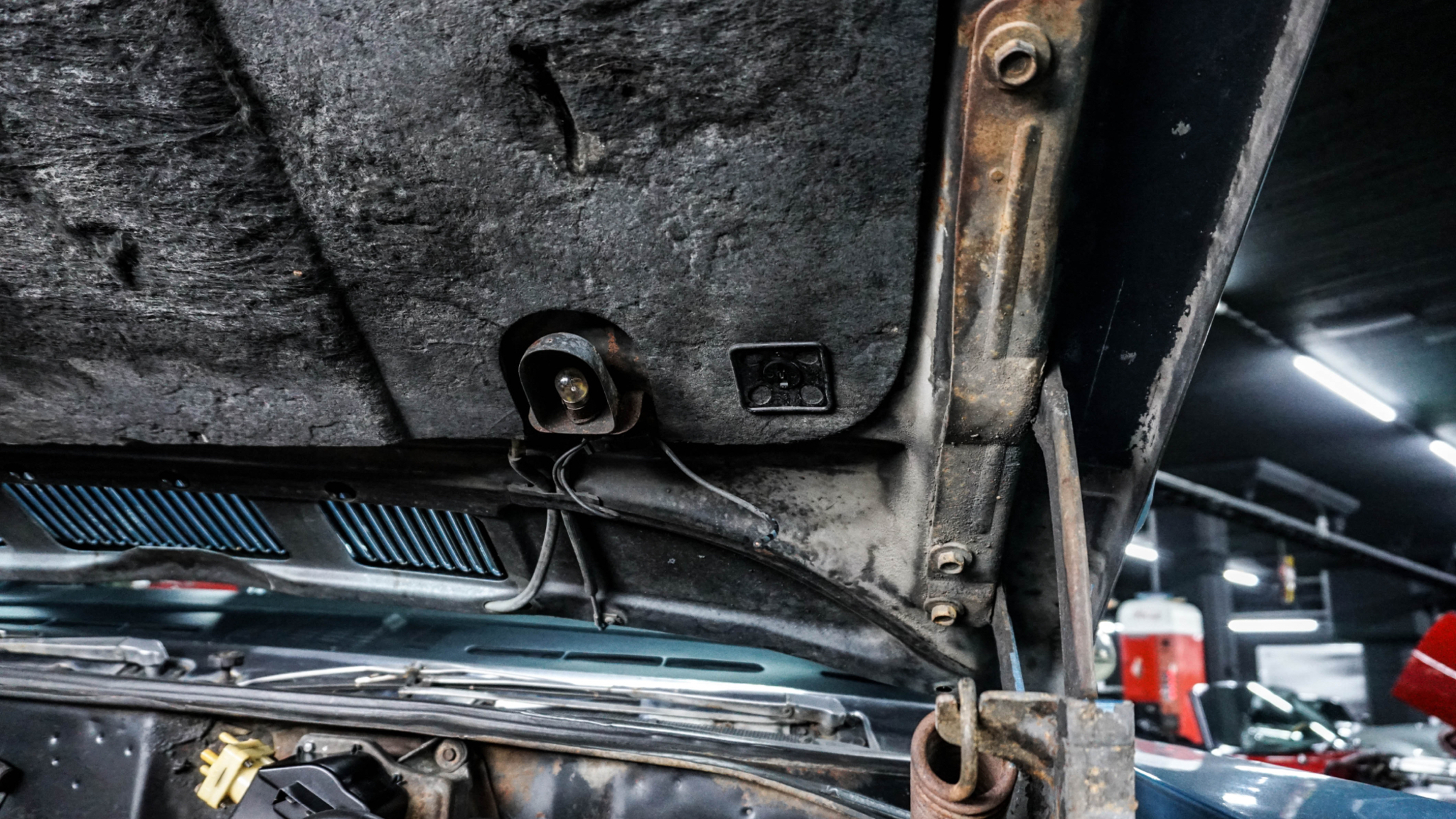 Image of 1968 Oldsmobile Vista Cruiser mechanics