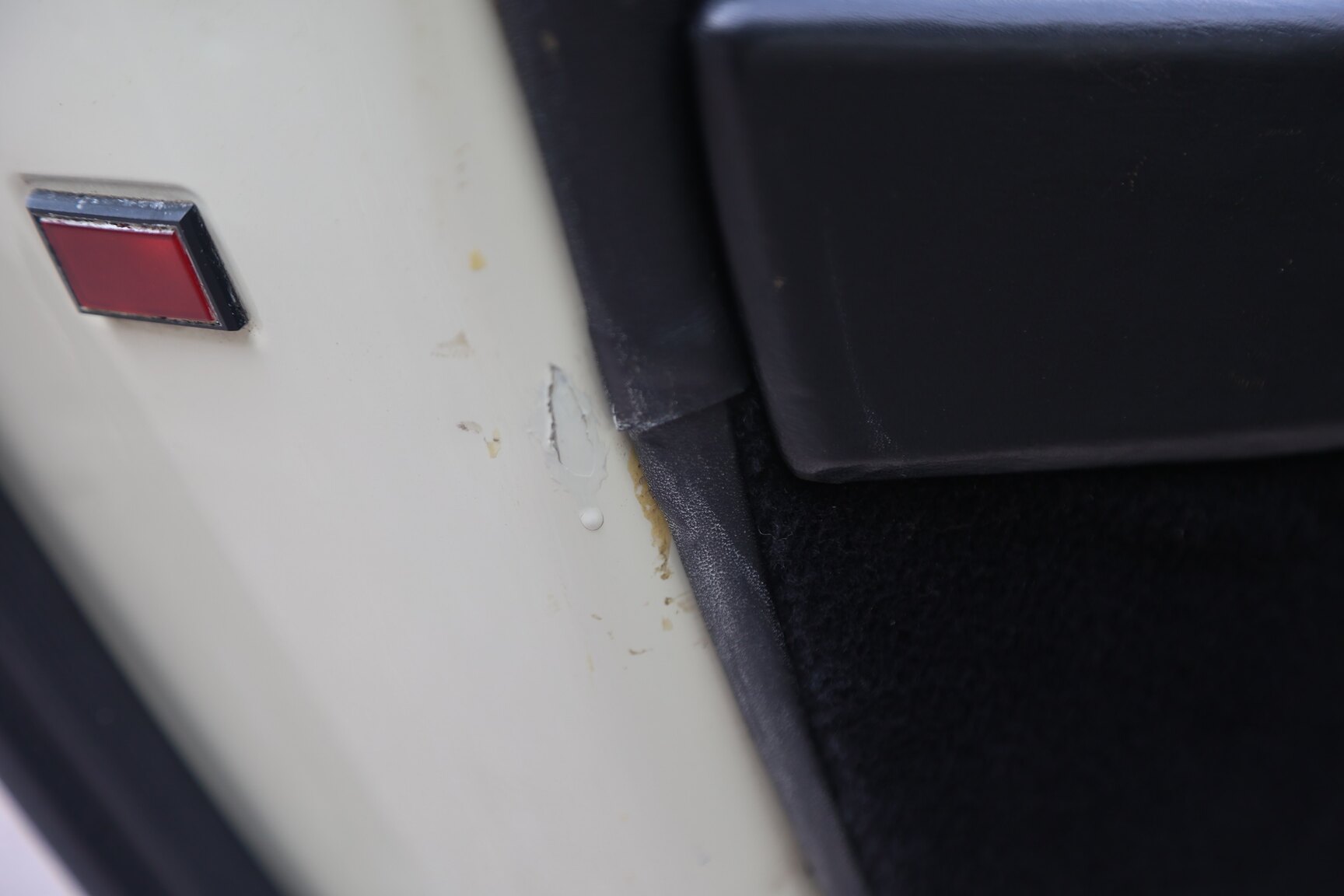 Interior image of 1981 Porsche 928 S (66)