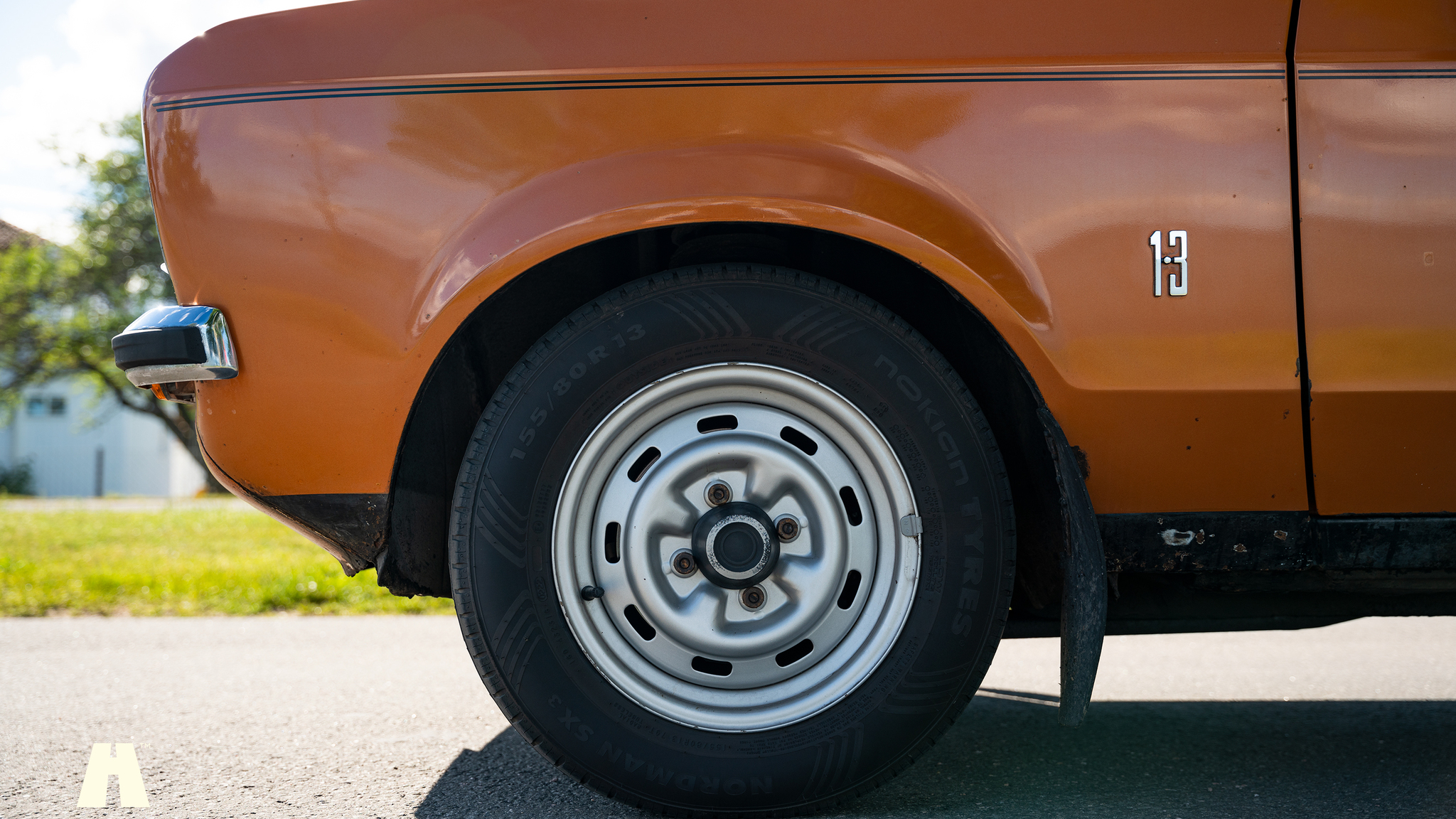 Aussenfoto 1975 Ford Escort MARK II  (9)