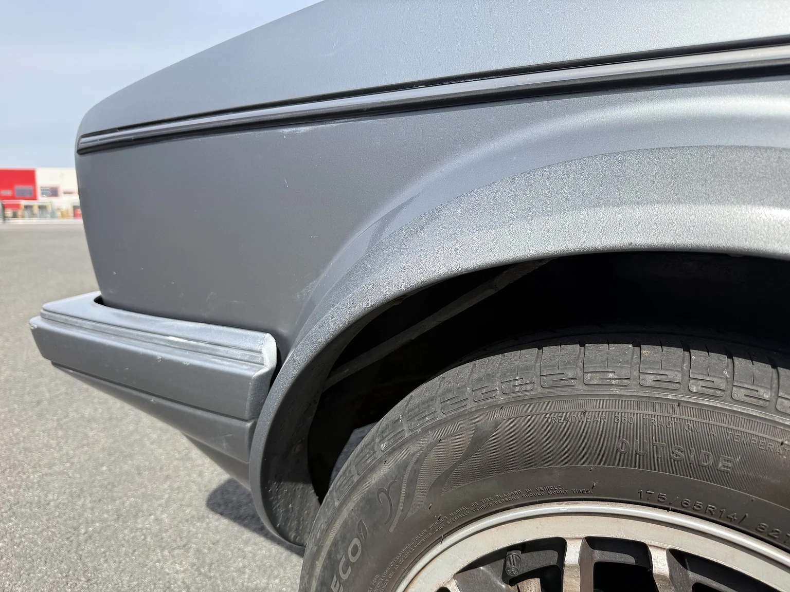 Exteriörbild på 1987 VW Golf Cabriolet (35)