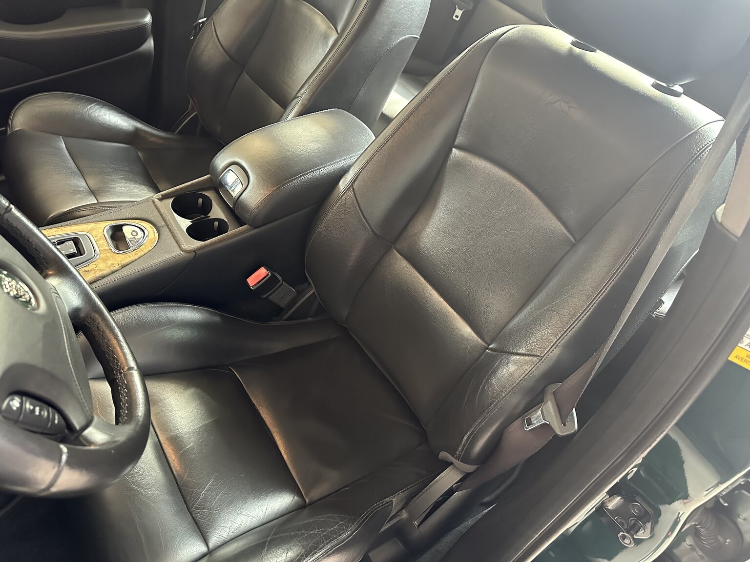Interior image of 2003 Jaguar S-Type R