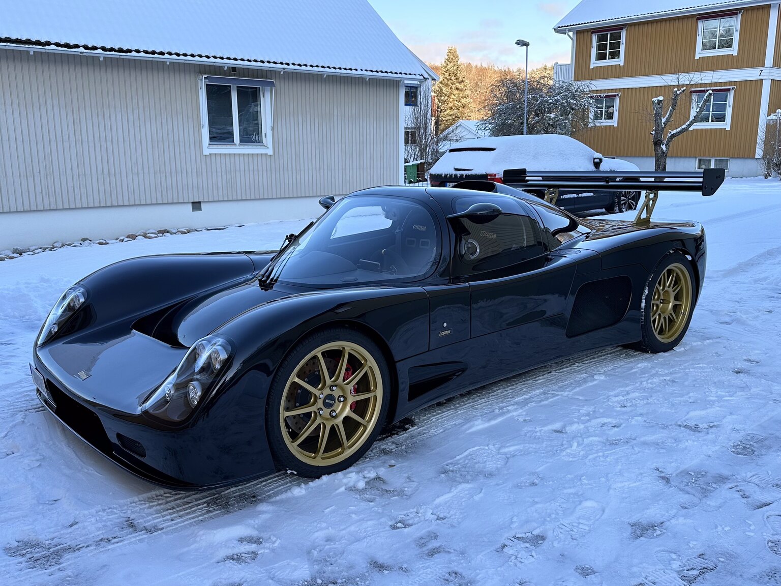 Exteriörbild på 2021 Ultima Evolution LS3