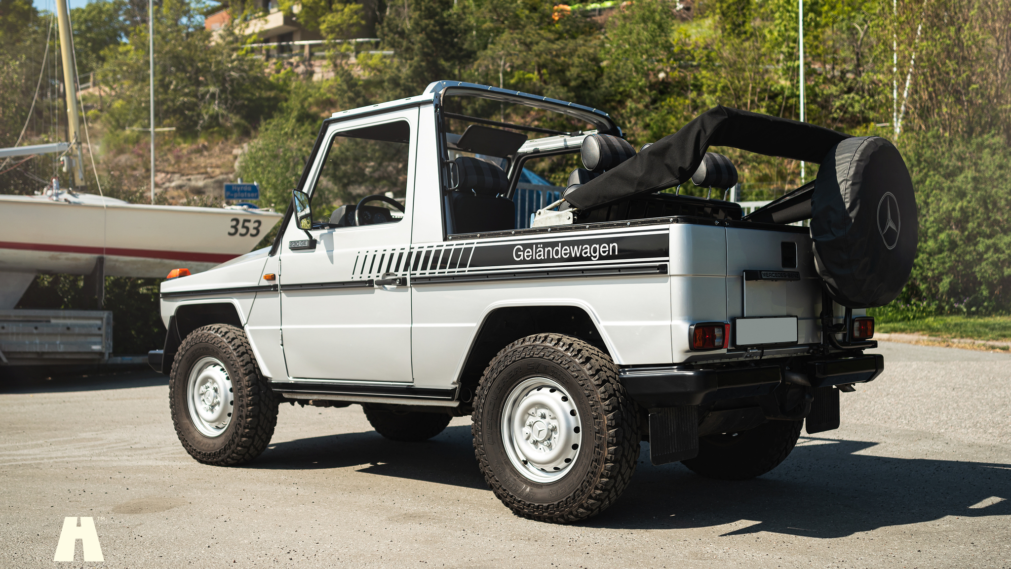 Exteriörbild på 1985 Mercedes 230GE Cabrio