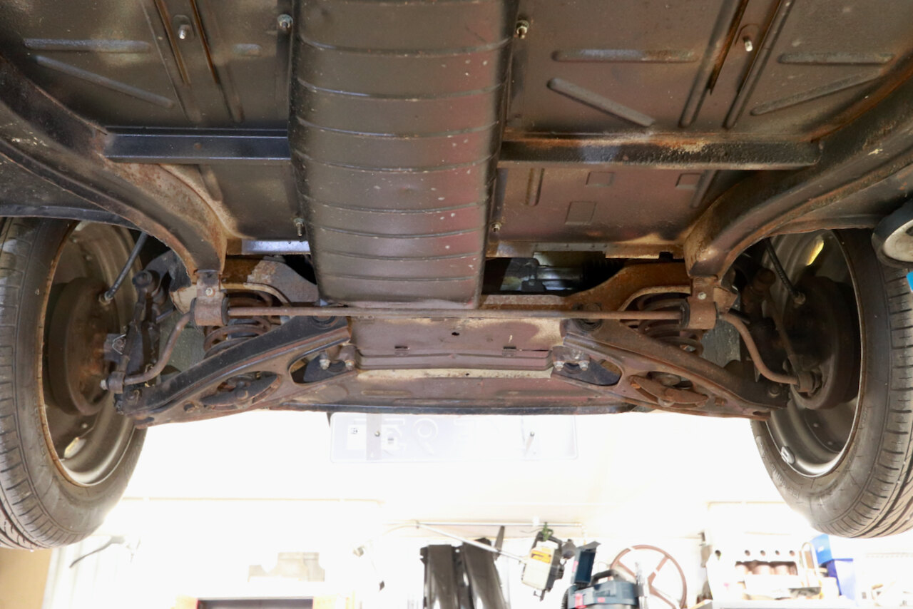 Image of 1959 Renault 4CV mechanics