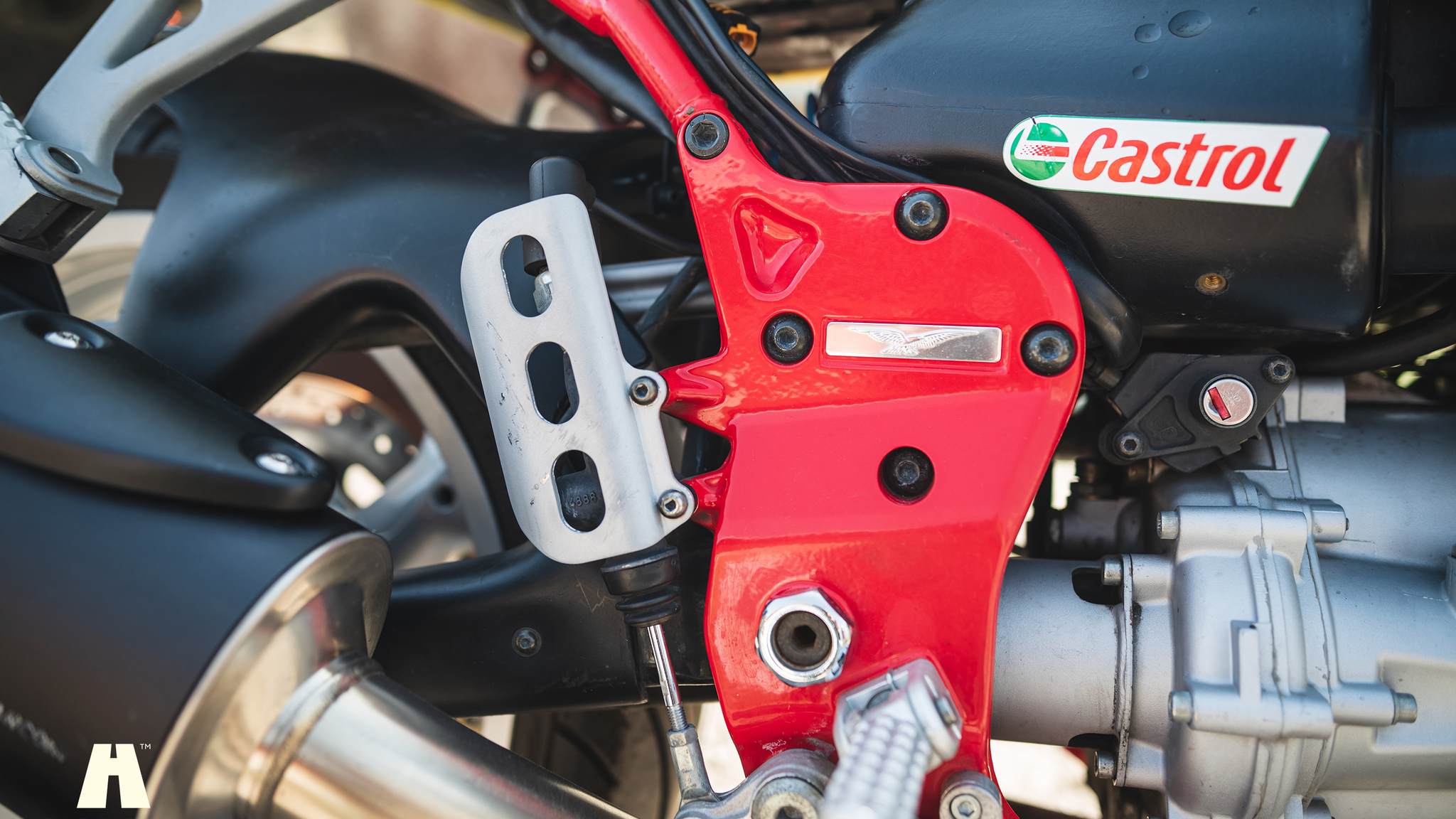 Image of 2002 Moto Guzzi V11 Sport mechanics (18)