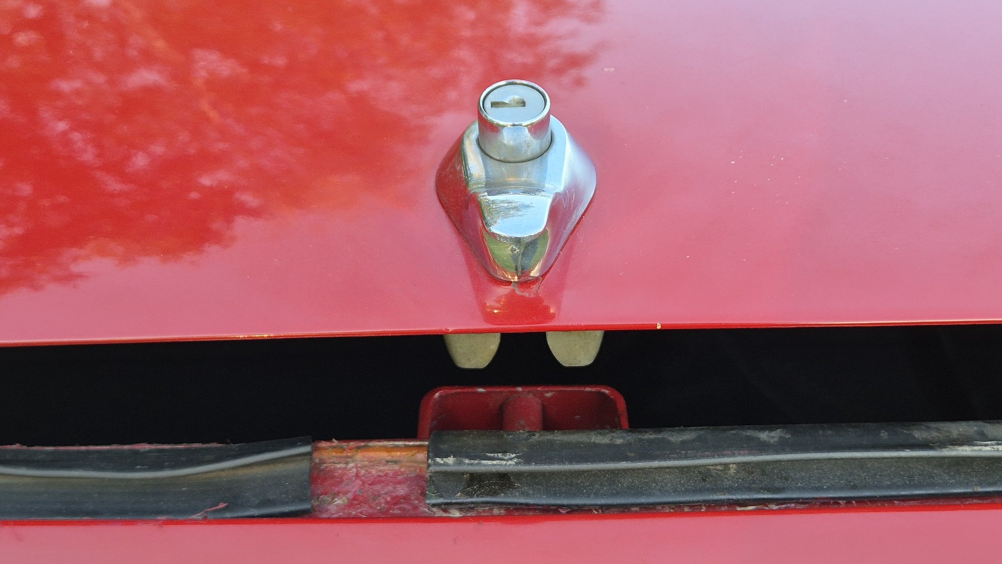 Exteriörbild på 1968 Volvo P1800S
