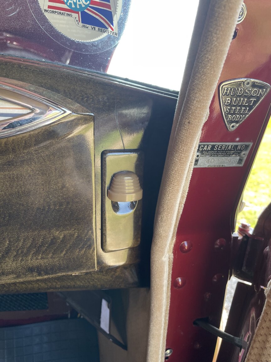 Interior image of 1940 Hudson Modell 40 Traveller Brougham 