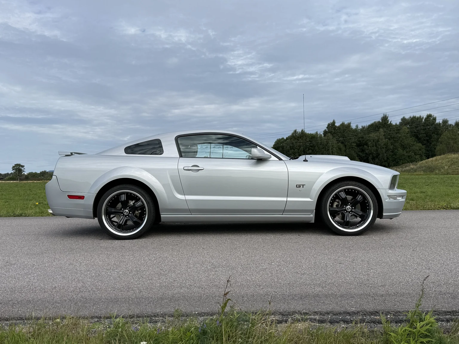 Aussenfoto 2006 Ford Mustang GT (11)