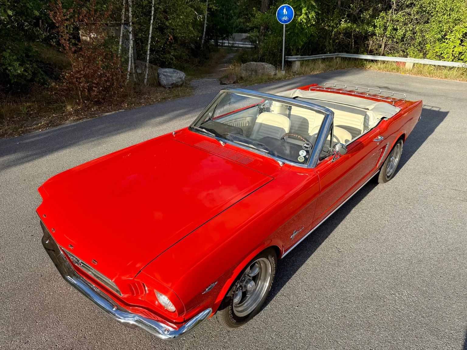Exteriörbild på 1965 Ford Mustang Cabriolet (8)