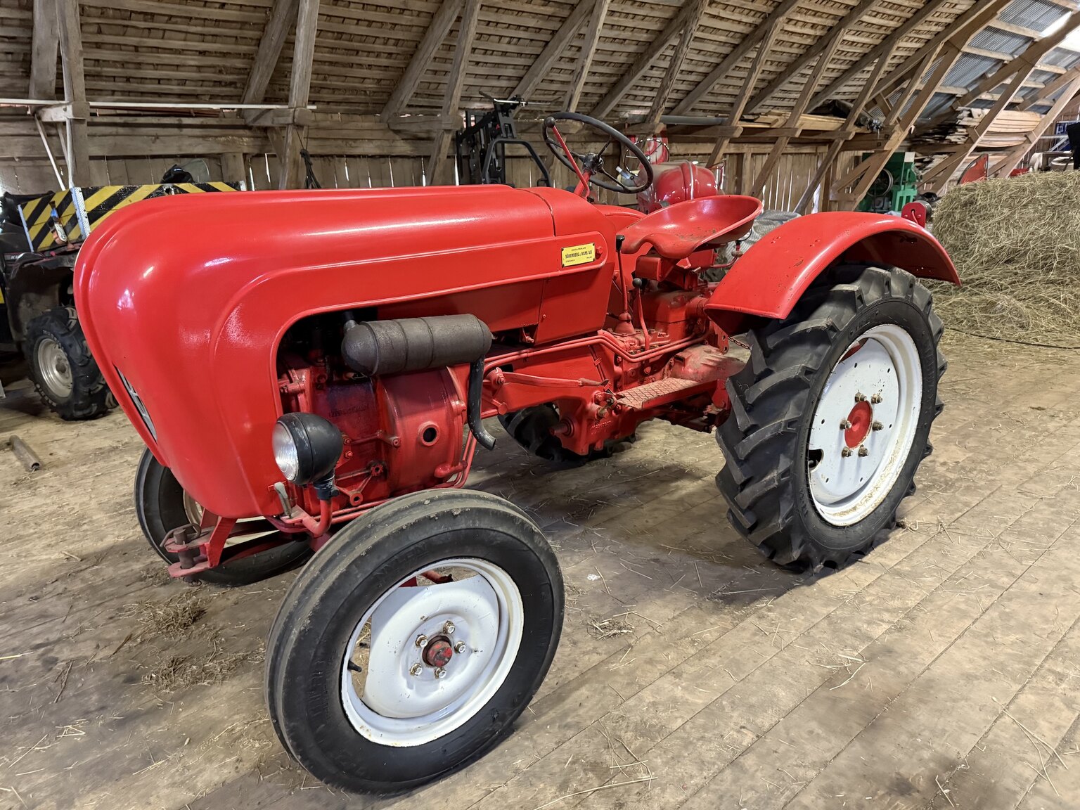 Exterior image of 1960 Porsche Diesel Junior 108