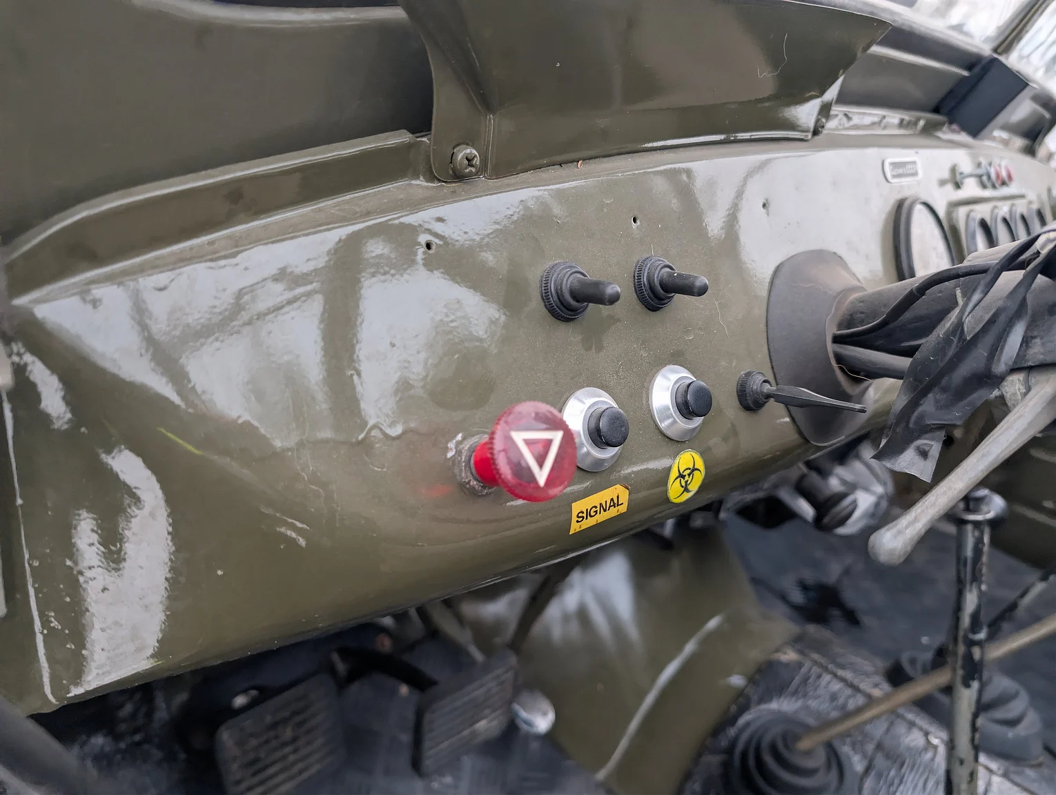 Interior image of 1973 UAZ 469 2.9 (7)