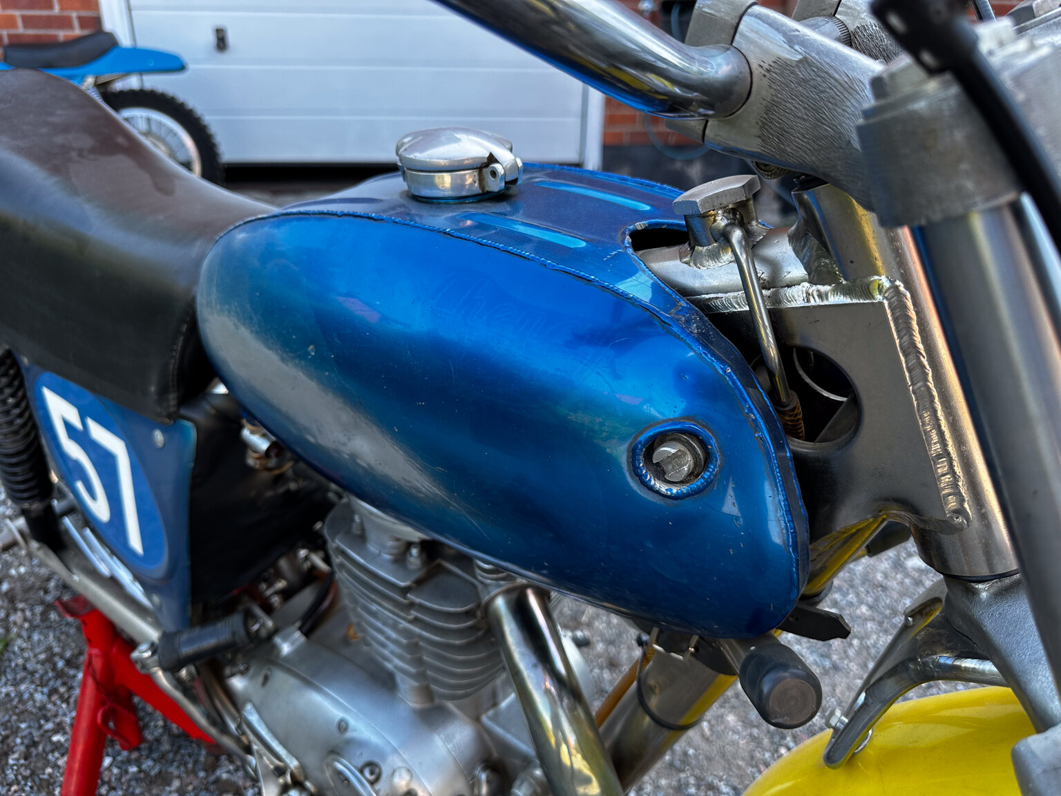 Exterior image of 1975 BSA Cheney 500 (15)