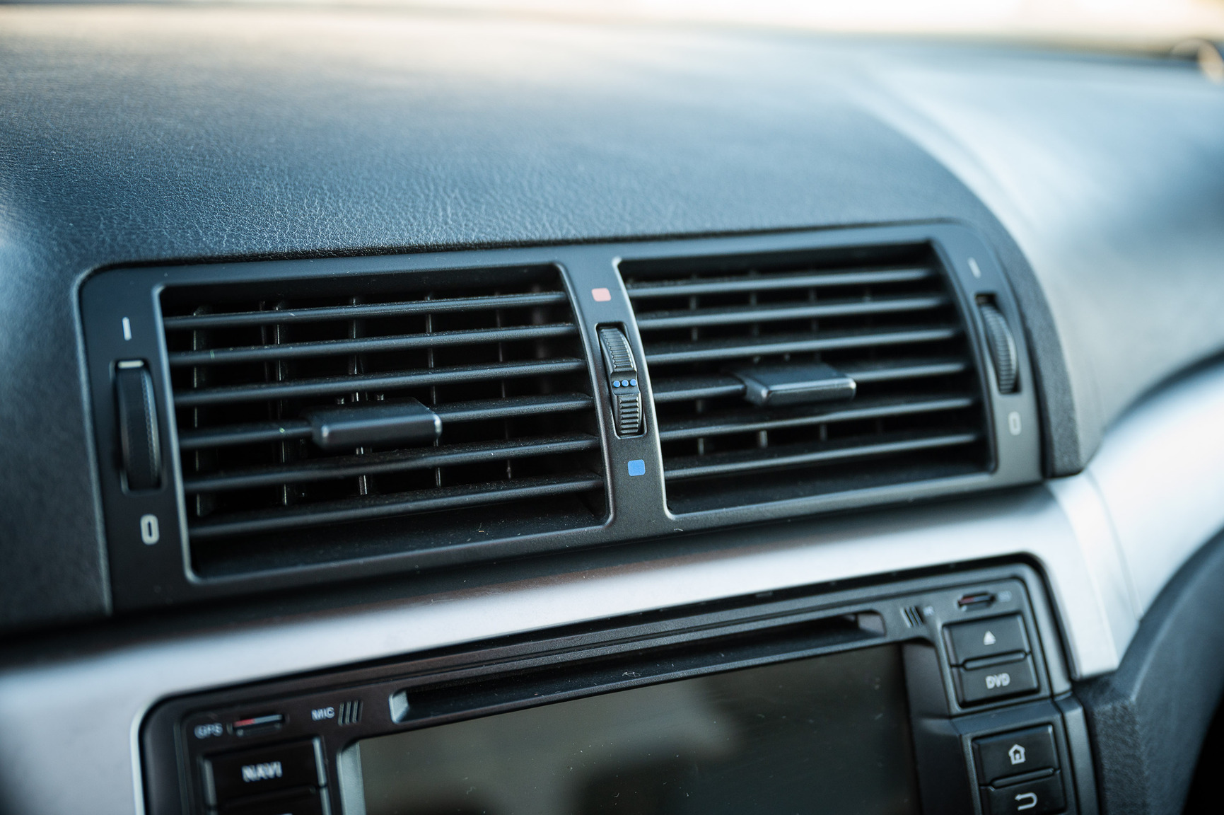 Innenraumfoto von 2005 BMW M3 E46 manuell (30)