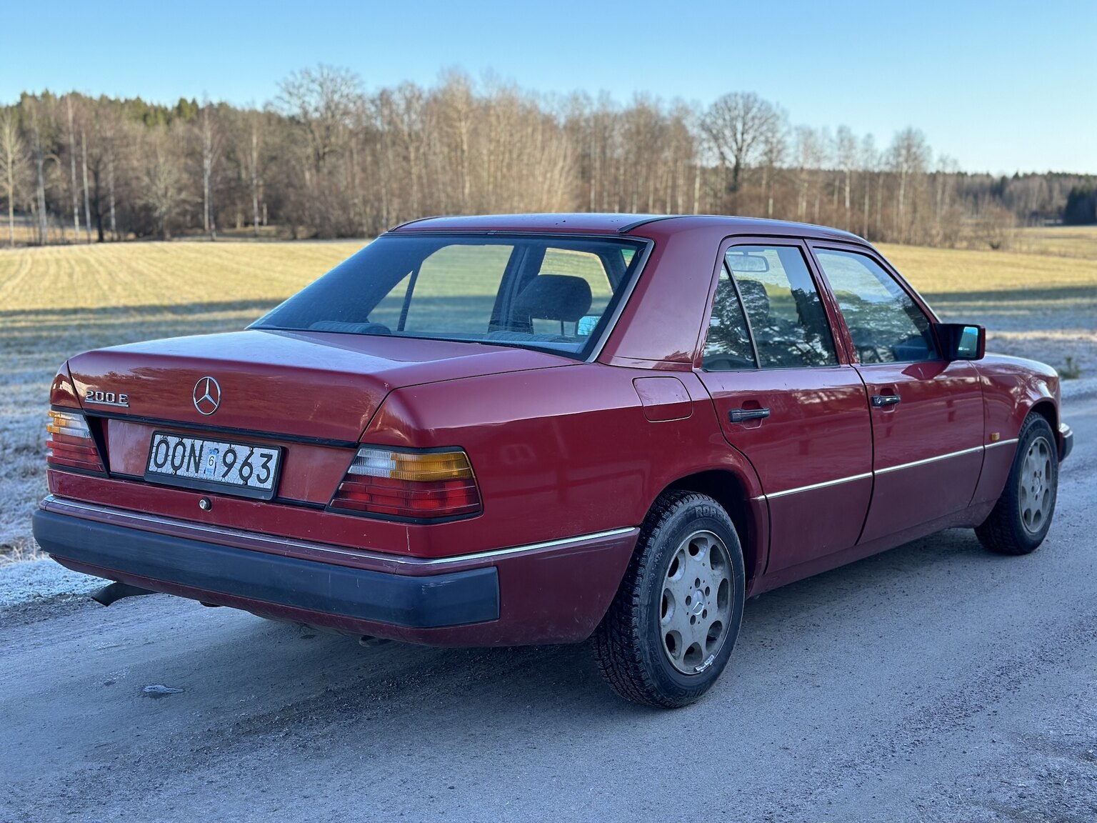 Aussenfoto 1990 Mercedes-Benz 200 E