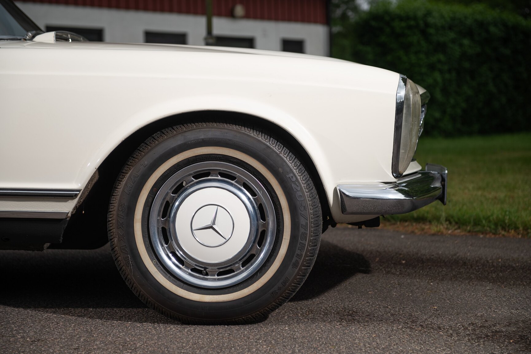 Aussenfoto 1968 Mercedes-Benz 280 SL Pagoda (57)